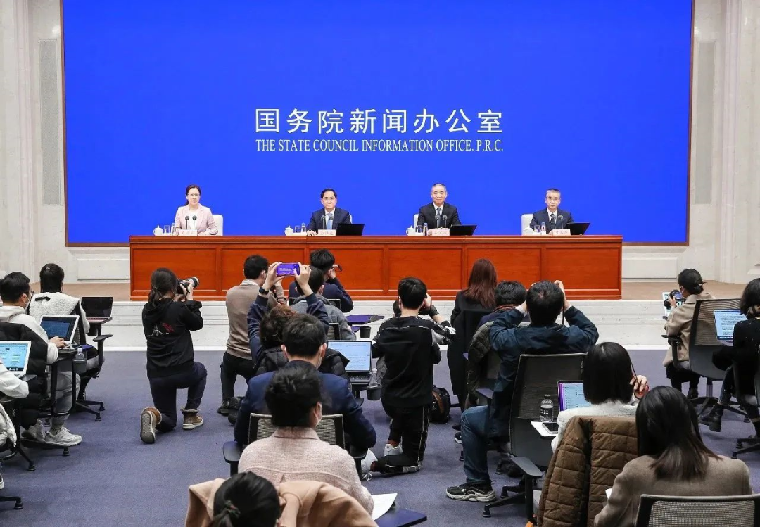 【權(quán)威部門(mén)話開(kāi)局】加大信息化和工業(yè)化融合發(fā)展 推動(dòng)新型工業(yè)化